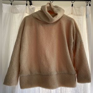 Tuckernuck Sherpa Funnel Neck Pullover